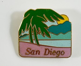 San Diego Palm Tree Gold Tone Lapel Pin - $9.74