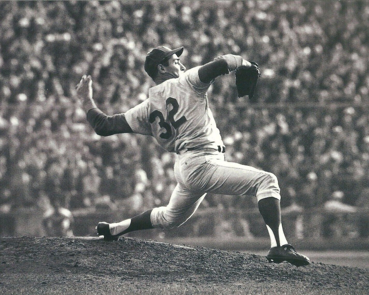 Primary image for SANDY KOUFAX 8X10 PHOTO LOS ANGELES DODGERS MLB BASEBALL PICTURE B/W GAME ACTION