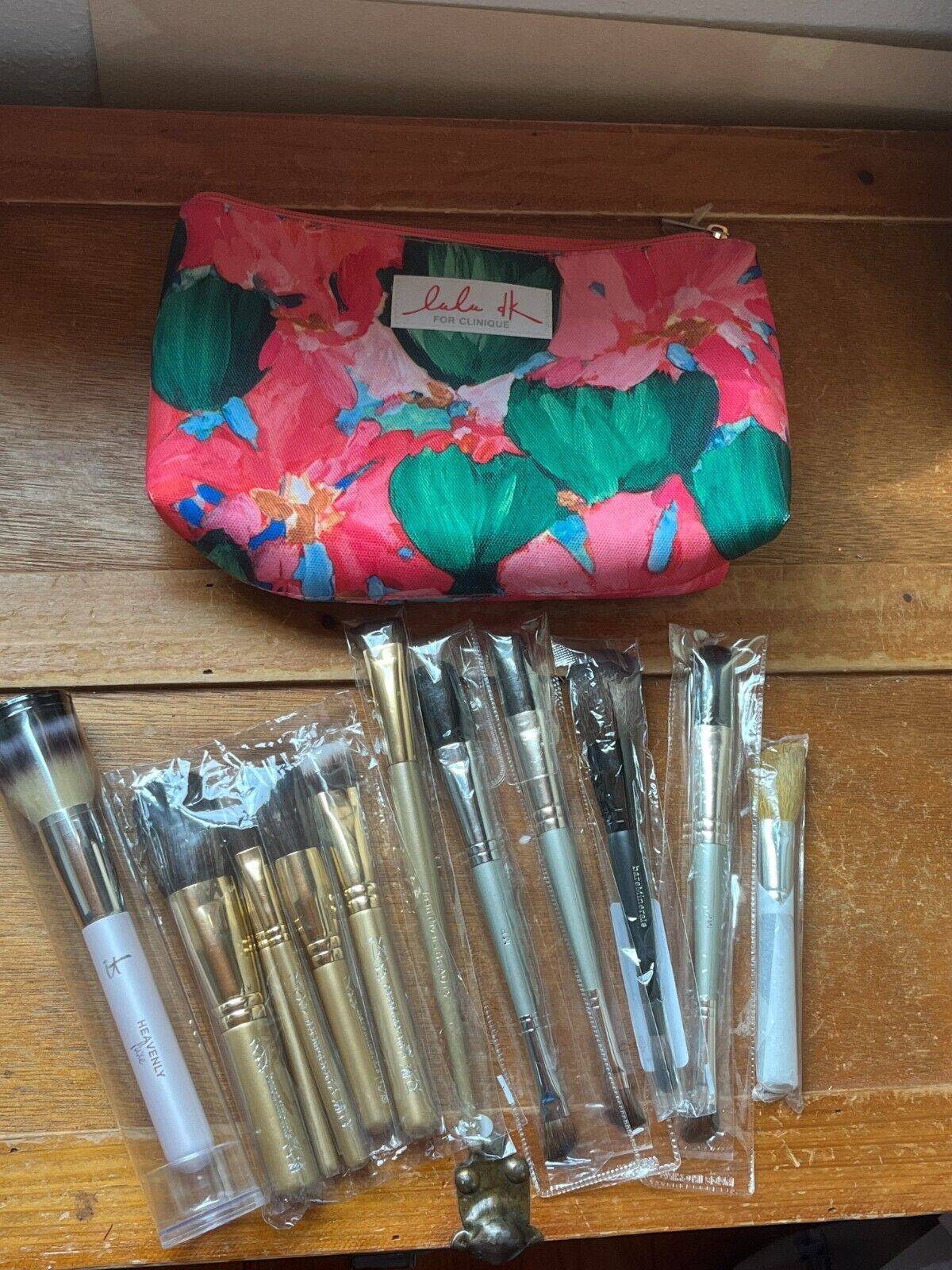 LuLU DK for Clinique Pink Impressionist Flowers Make-Up Bag w Many Unused Brushe - £11.79 GBP
