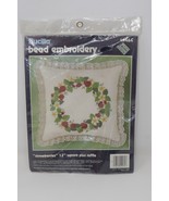 Bucilla Bead Embroidery Kit 12&quot; Strawberries Pillow #49464 SEALED - €12,58 EUR