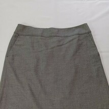 Ann Taylor LOFT Women's Back Zipper & Slit Pull On Gray Skirt Size 10 Waist 34" image 6