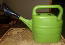 vintage green 2 gallon plastic water can in good shape used - £22.90 GBP