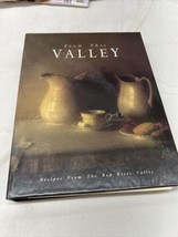 Vintage Cookbook Binder Hardcover Red River Valley Recipes American Crystal - £31.63 GBP