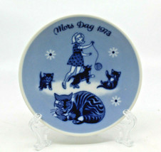 Porsgrund Norway 1973 Mother&#39;s Day Mors Dag Decorative Wall Plate Girl Cats  - £19.80 GBP