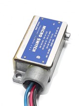 Micro Switch R71N-1R Snap Action Switch 15Amp 125-250-480 Volts  - $41.05 CAD