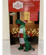 4 Foot Airblown Christmas Inflatable Festive Dinosaur NEW - $794.80 MXN
