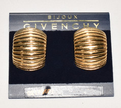 Vintage Givenchy Bijoux Paris Chunky Gold 1&quot; Clip On Earrings Ribbed Design NOS - £51.95 GBP
