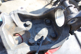2004-2007 BMW E60 525i LF DRIVER SIDE HUB CARRIER SPINDLE WHEEL KNUCKLE V1033 image 2
