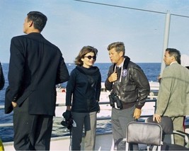 President John F. Kennedy and Jackie attend America&#39;s Cup race New 8x10 ... - £6.96 GBP