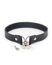 Plesur Pvc Collar W/heart Lock - Black - £16.73 GBP+