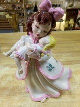 Collectable Porcelain Mother And Child Painted Figurine Atlantic Mold - $19.79