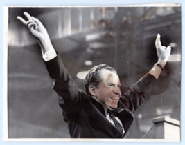 Richard Nixon Accepts Nomination Aug 8 1968 Chicago Tribune Archive Photo w COA - £27.34 GBP