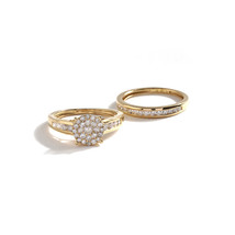 Authenticity Guarantee 
10K Yellow Gold 3/4ct TDW Diamond Cluster Bridal Set - £700.09 GBP