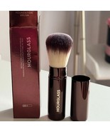 HOURGLASS RETRACTABLE FOUNDATION Brush NEW 100% Authentic $46 Retail - €15,21 EUR