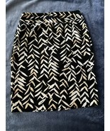 GRACE ELEMENTS sz 12 Career Skirt, black background w/Leaf Print - $15.49 CAD