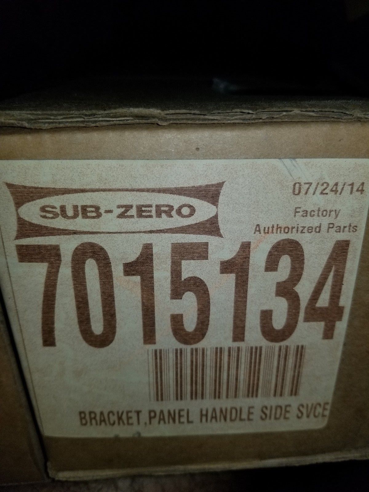 SUB-ZERO 7015134 Bracket, Panel Handle Side SV - $183.15