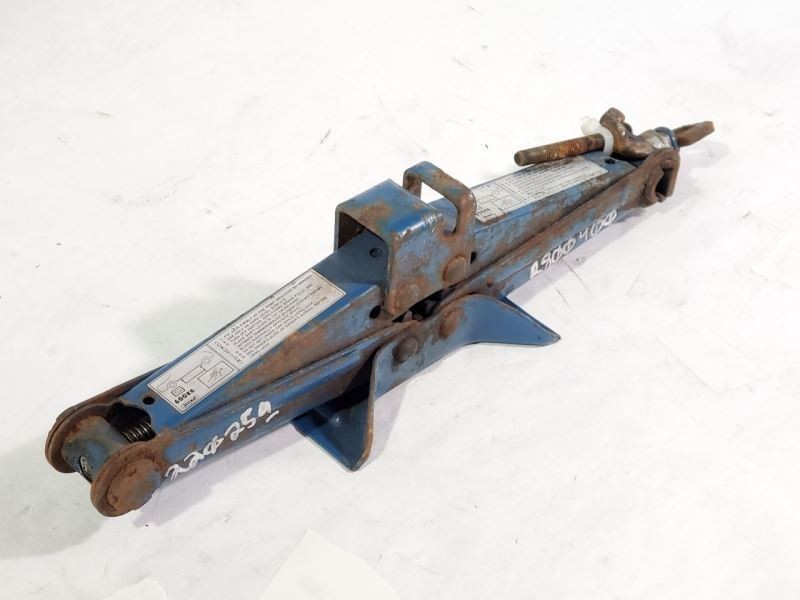 Tire Jack With Retaining Nut OEM 90 91 92 93 94 95 96 97 Mazda Miata Item image 2