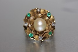 Vintage Circa 1970&#39;s 18K Yellow Gold Pearl Diamond Emerald Cocktail Ring Size 7 - £629.69 GBP
