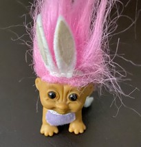 Russ Troll Doll~Diapered Baby Crawling~Hot Pink Hair~Mini 2&quot; ~Vintage - £7.82 GBP