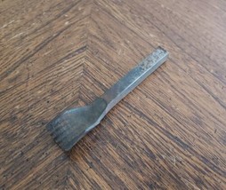 OLD 3/4 Inch Unmarked Crimped End GOUGE CHISEL WOOD WORKING TOOL - £7.43 GBP