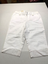 St Johns Bay Womens Sz 8 White Capri Pants Flat Front Cuffed Hem - £9.17 GBP