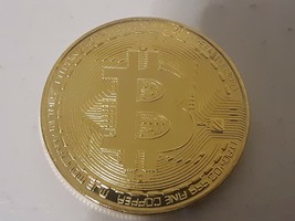 Bitcoin Gold Toned Prop Collector&#39;s Coin Token - £2.37 GBP