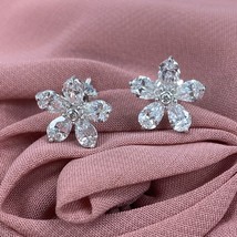 1.50Ct Floral Stud Lab Grown Pear Shaped Diamond Cluster Earrings 14K White Gold - £1,779.47 GBP