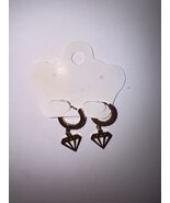 Margo women earrings -stainless steel - diamont shape - $20.00