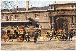 United Kingdom UK Postcard London Royal Mews Buckingham Palace - $2.96