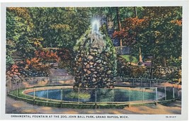 Postcard, Ornamental Fountain at the Zoo, John Ball Park, Grand Rapids, Michigan - £7.81 GBP