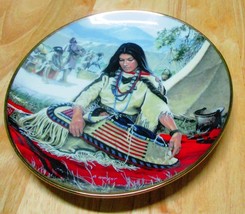 Sacajawea Collector&#39;s Plate with Art by David Wright Hamilton Collection - $9.95
