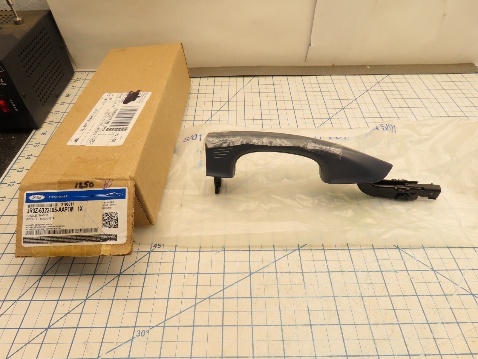 Ford JR3Z-6322405-AAPTM Exterior Door Handle Drivers in Primer You Paint... - $86.98