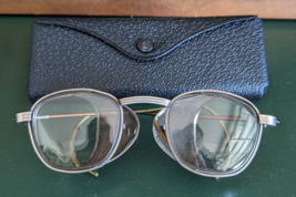 Vintage Bausch &amp; Lomb Safety Glasses w/ Mesh Side Shields B&amp;L 24 46 - £91.92 GBP