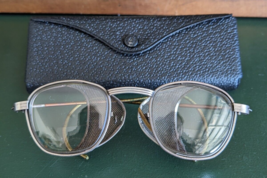 Vintage Bausch &amp; Lomb Safety Glasses w/ Mesh Side Shields B&amp;L 24 46 - £85.96 GBP