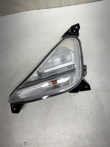 92305-M7000 2019 2020 2021 KIA FORTE FRONT LEFT FOG LIGHT TURN SIGNAL Item image 5