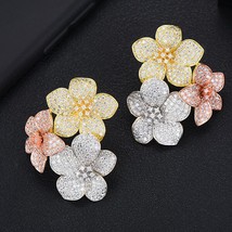 NEW Trendy Luxury Flowers Cluster Stud Earrings For Women Wedding Cubic Zircon C - £38.64 GBP
