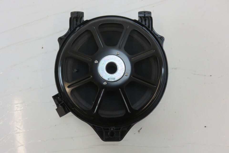 Mercedes W222 S550 speaker, under dash 2228203602 - $21.03