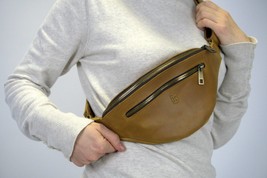Vintage Brown Leather Fanny Pack, Everyday Small Crossbody Bag, Hand Made Hippie - £75.14 GBP