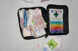 2003-2007 INFINITI G35 SEDAN COUPE FIRST AID KIT OEM image 4