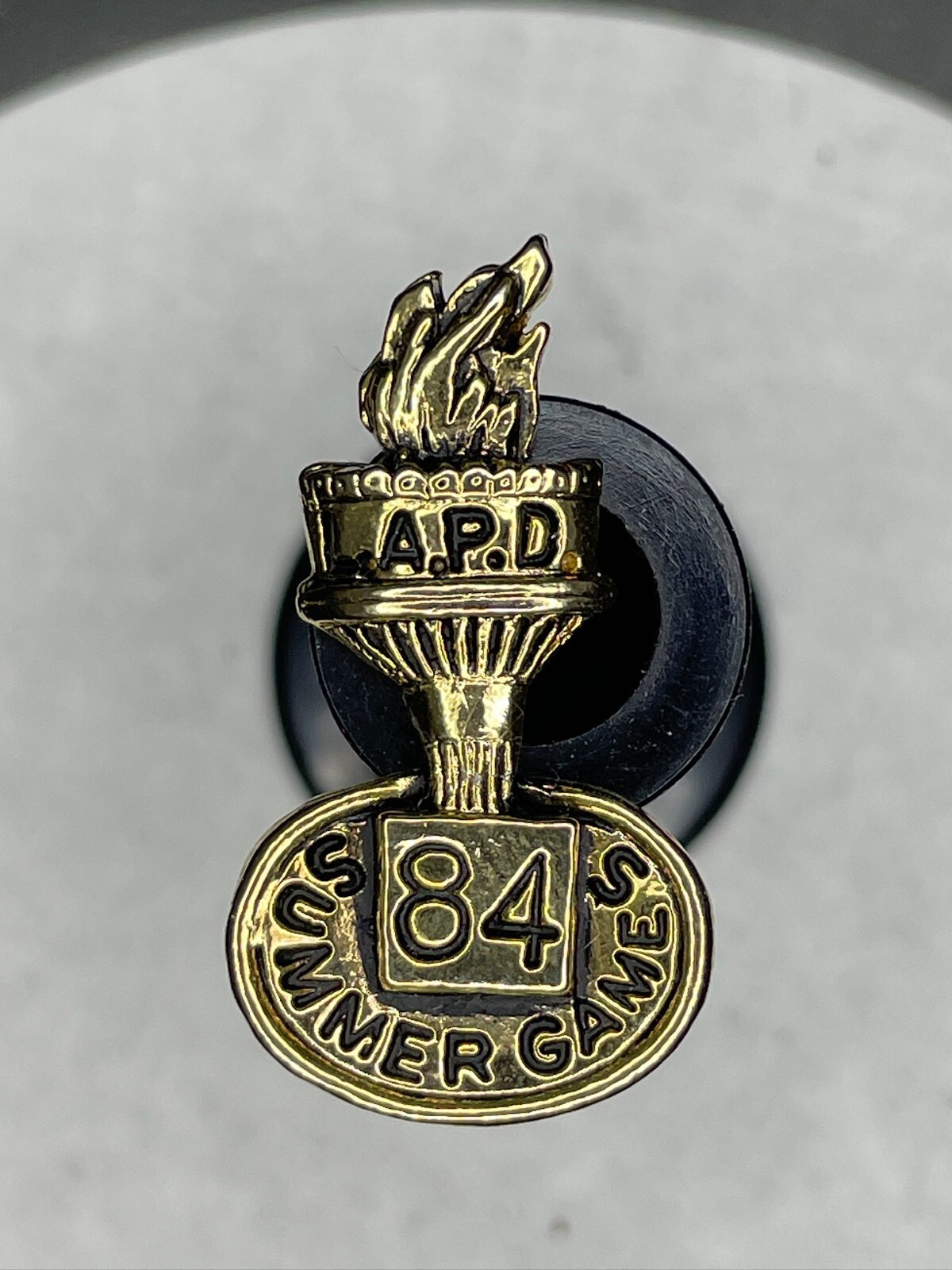 LAPD Olympic Summer Games Souvenir Lapel Pin Los Angeles 1984 Torch - $14.85