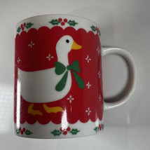 Christmas Holiday Ducks Ducklings Mug Red White Goose Holly Berries Mama Babies - £6.28 GBP