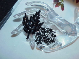 2 VINTAGE 50&#39;S BLACK GLASS RHINESTONE BROOCH PINS Marquise ++ 2pc lot - $14.84