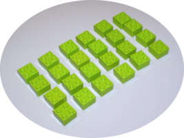 24 Used Lego 2 x 2 Lime Green Bricks 3003 - £7.95 GBP