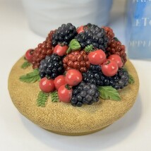 Vintage 2001 Mixed Berry 3” Candle Topper Our America Gift, New In Box - $240.51 MXN