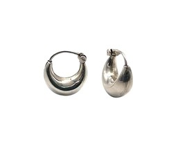 925 Pure Sterling Silver Stylish look Kaju Bali(Hoop Earrings) for men10 mm pair - £31.81 GBP