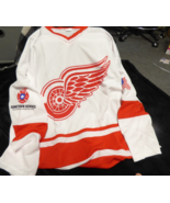 DETROIT RED WINGS JERSEY Men SIZE ADULT LARGE HOMETOWN HEROE&#39;S - $26.00