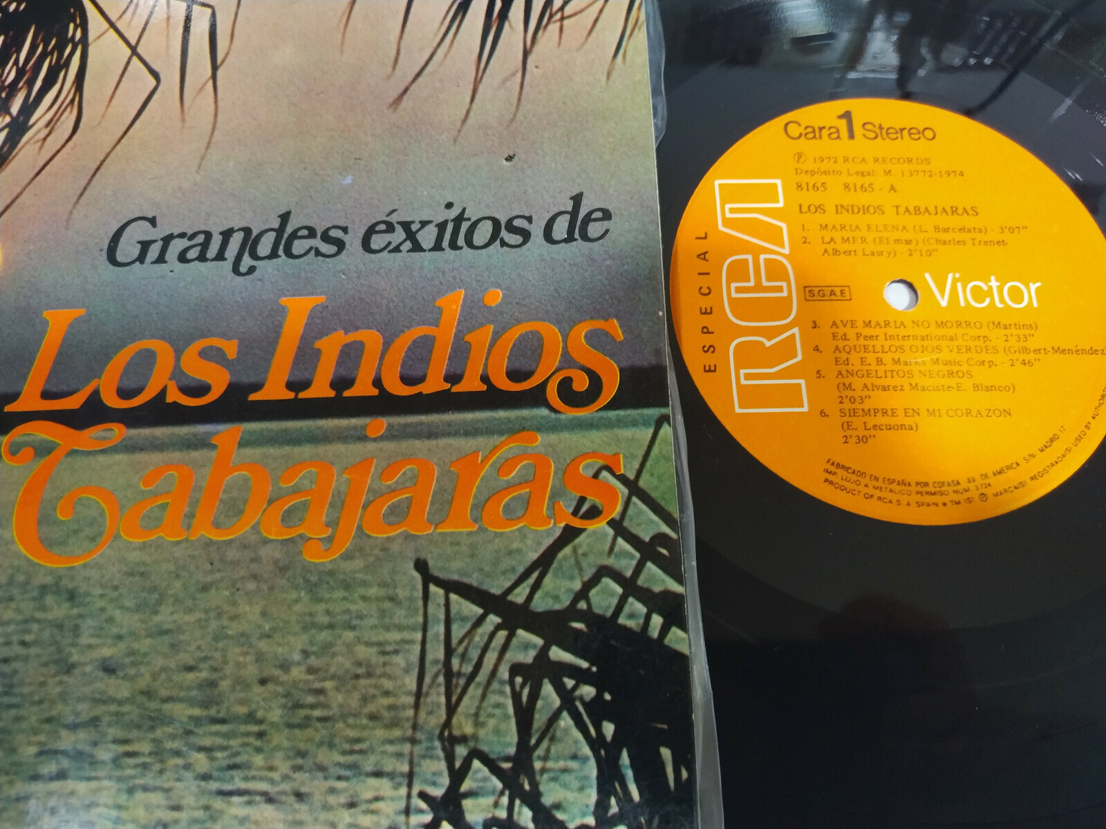Los indios Tabajaras grandes exitos Rca 1972 - LP vinilo 12 " VG/VG - 3T Item image 2