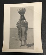 Early 1900&#39;s B&amp;W Photo of Native American Woman Carrying A Water Pot on ... - £11.95 GBP
