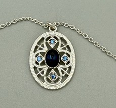Silver Tone Blue Filigree Pendant Necklace – Edwardian Style; Tag “NWT” - $257.31 MXN