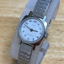 Vintage Timex Lady Classic Silver White Water Resist Hand-Wind Mechanical Watch - £17.00 GBP
